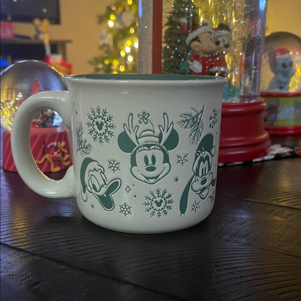 Disney Green and White Holiday Mug